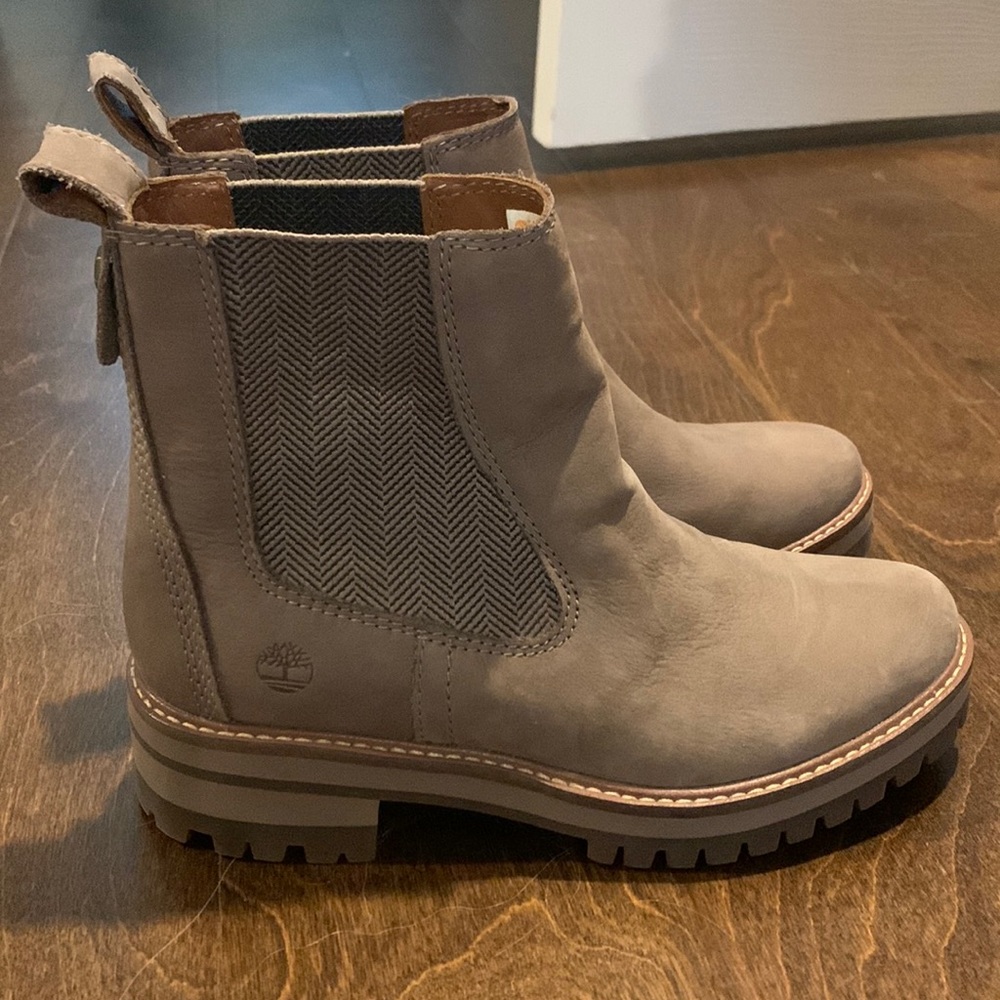 TIMBERLAND COURMAYEUR VALLEY CHELSEA BOOT - WOMEN'S